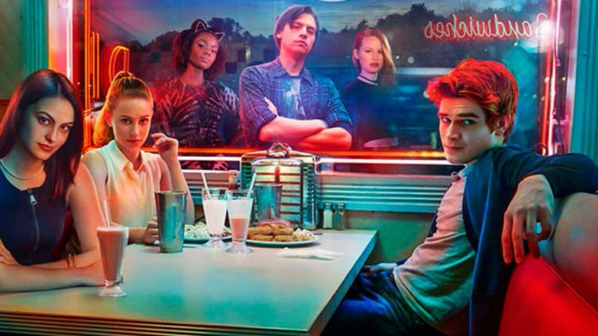 海外ドラマ Riverdale リバーデール 予告編 Glee スーパーガールのプロデューサーによる新ドラマ きらきらペリー