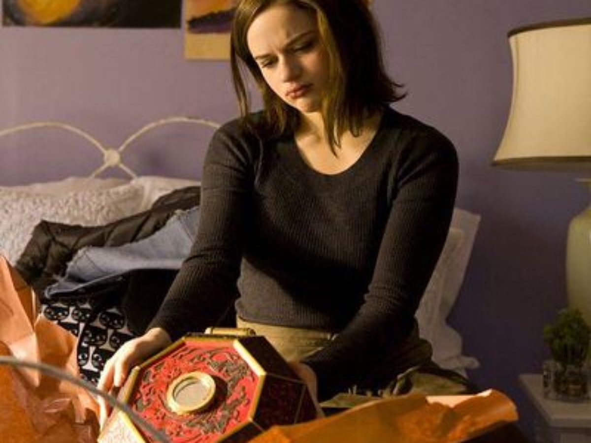 ホラー映画 Wish Upon ウィッシュアポン 願いが叶う箱が人を殺す きらきらペリー